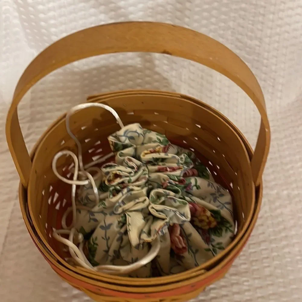 Longaberger 1998 Basket